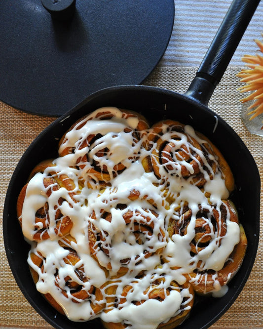 Tomato Tomatoe's Pumpkin Spice Cinnamon Rolls with Maple Cream Cheese Frosting